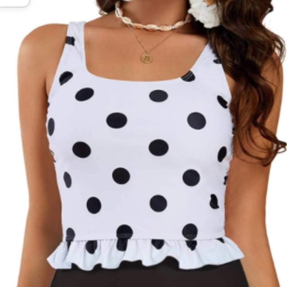 NWOT Totorutor women’s Tankini swim top.  Size XL. White with black polka dots.